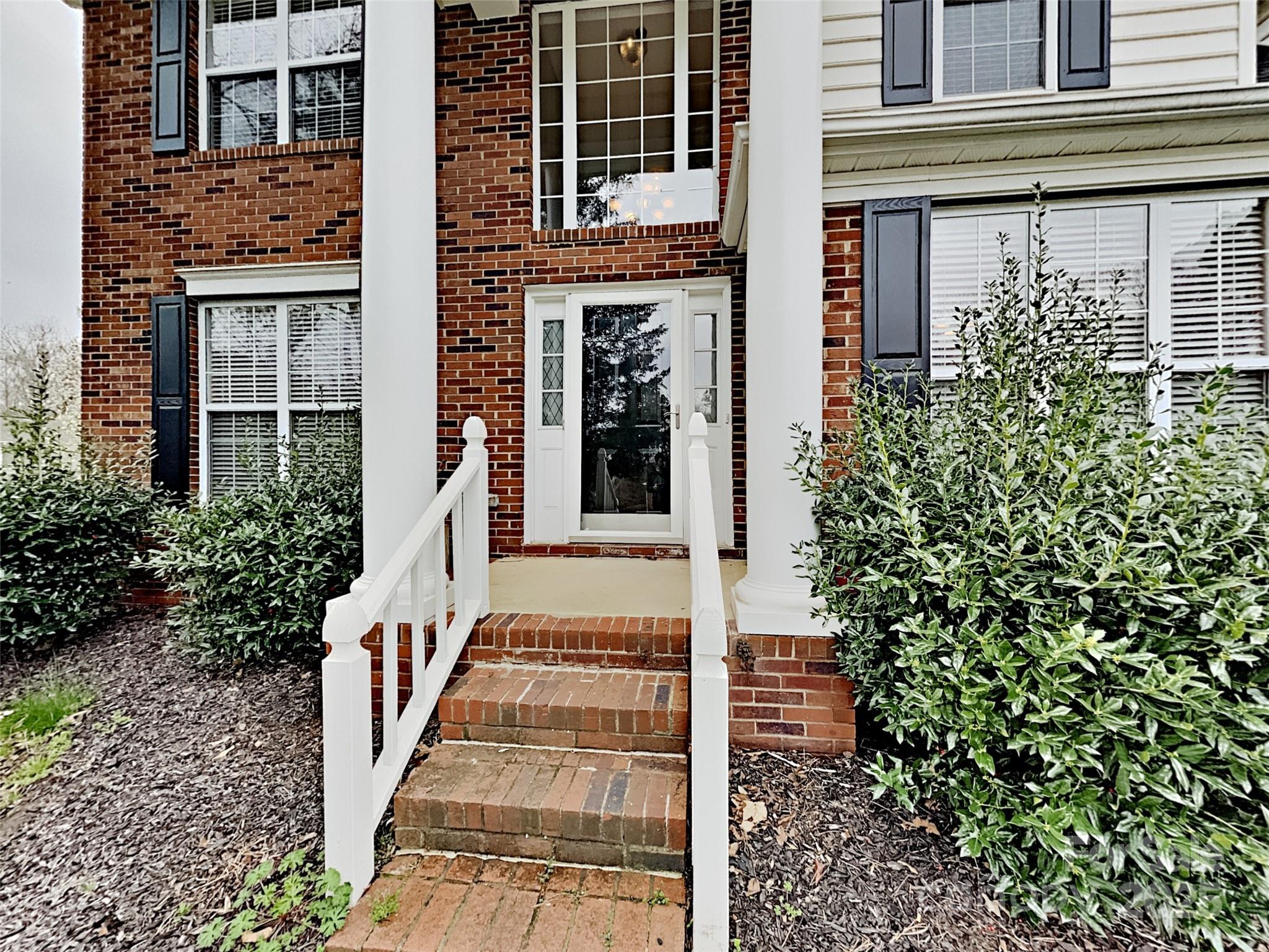 184 Rocky Knoll Court