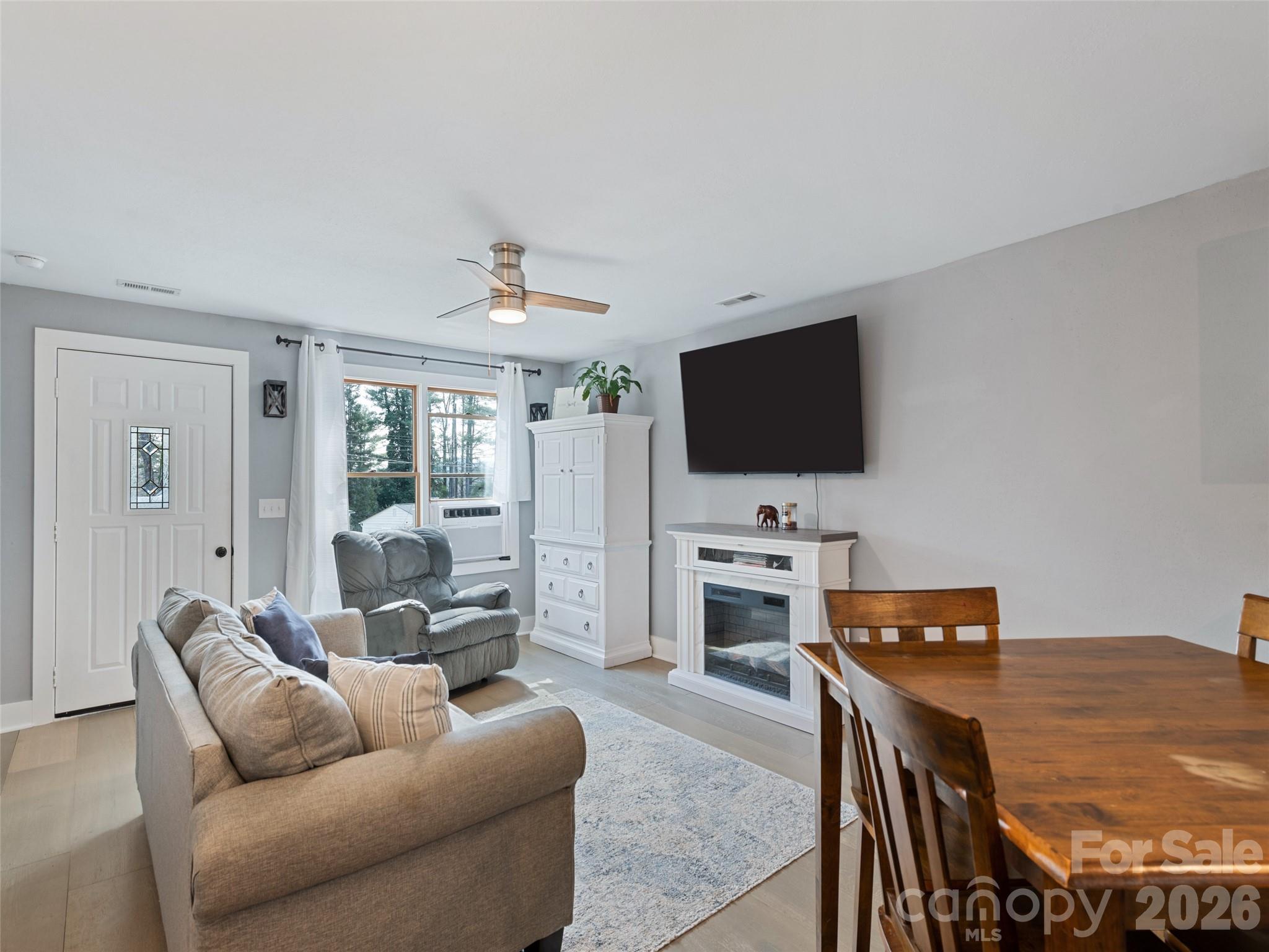 Hebron Terrace - Residential