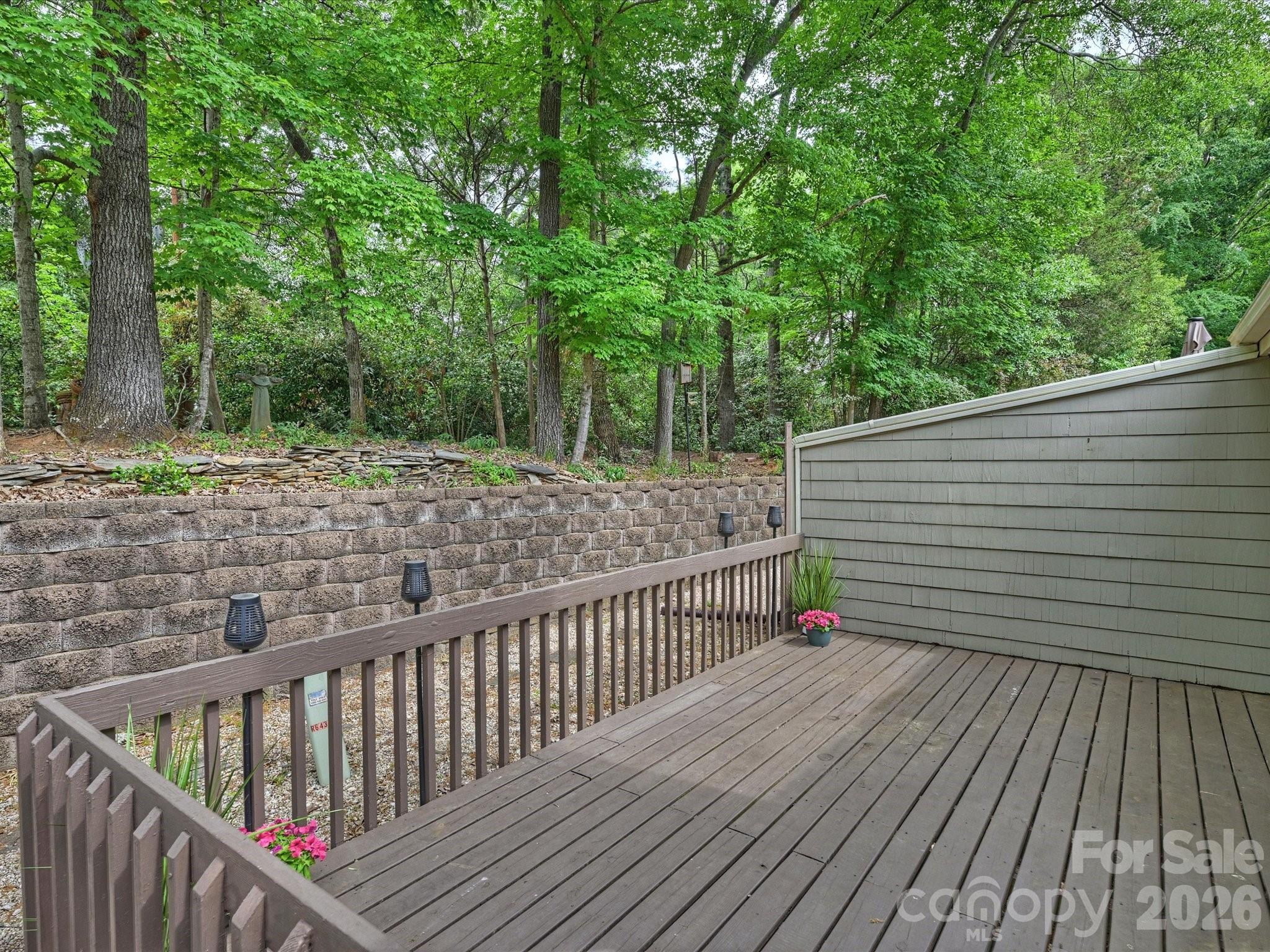 Sharon View Place - Residential