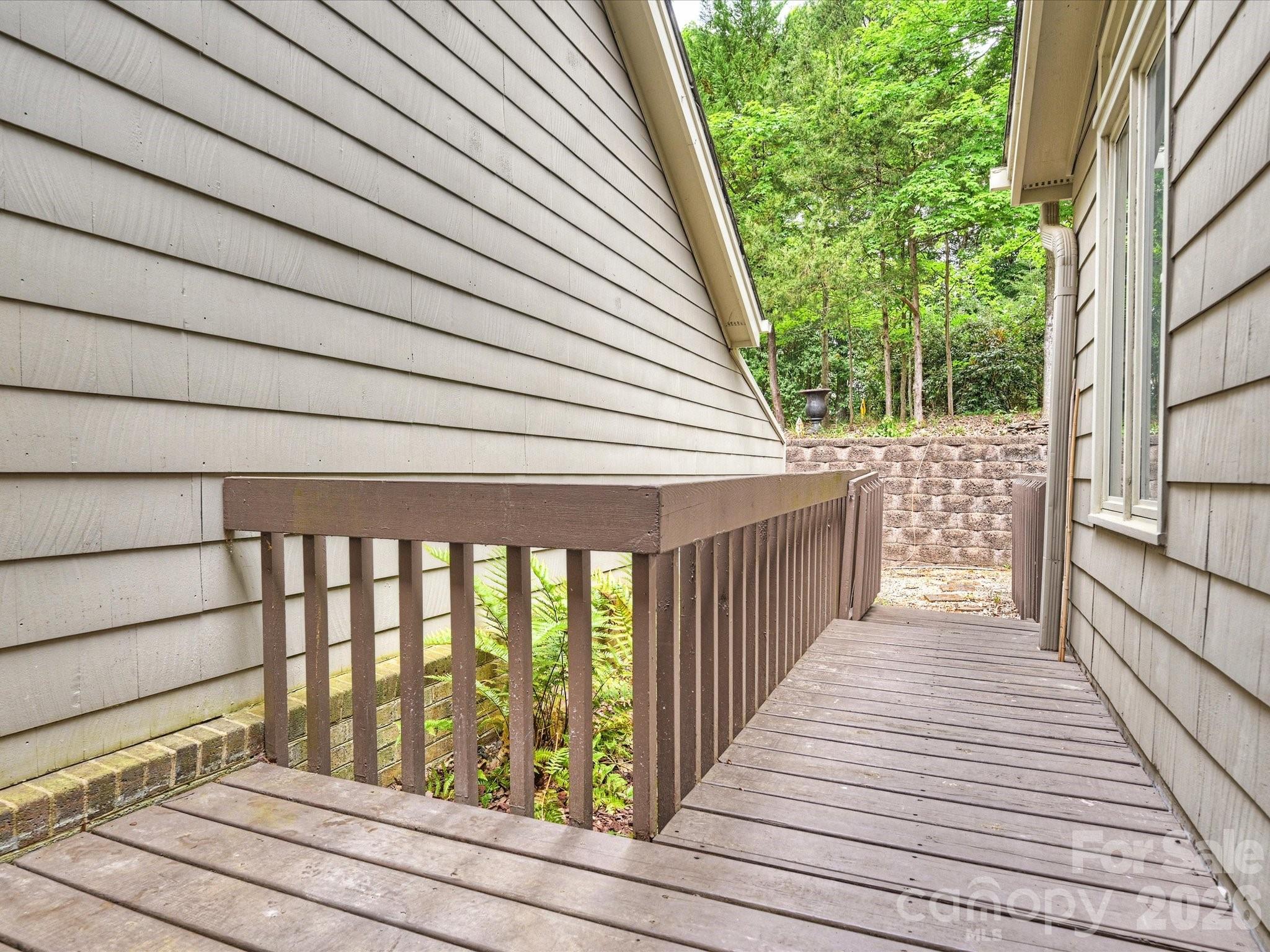 Sharon View Place - Residential
