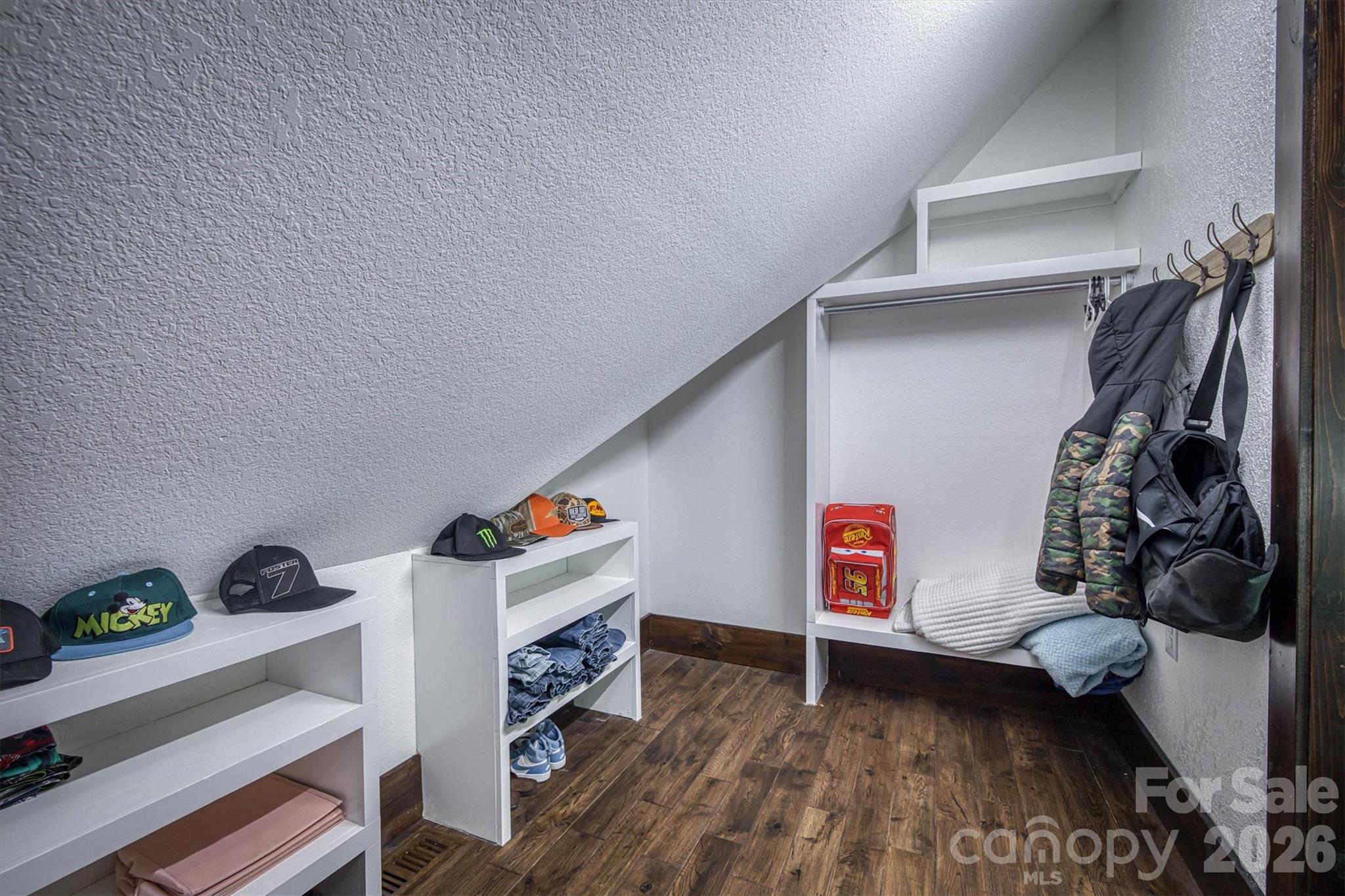 Cottage Park - Residential