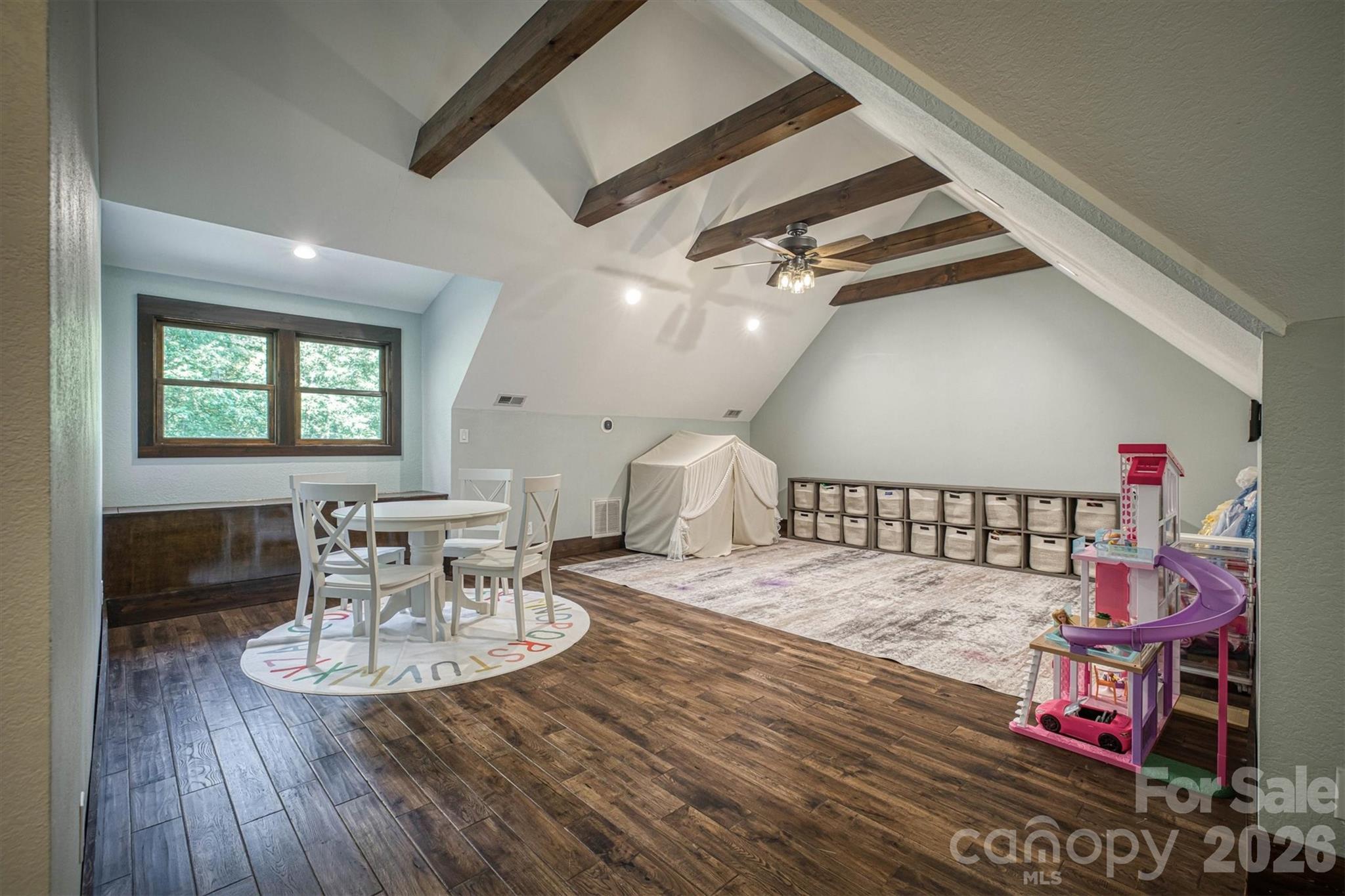 Cottage Park - Residential