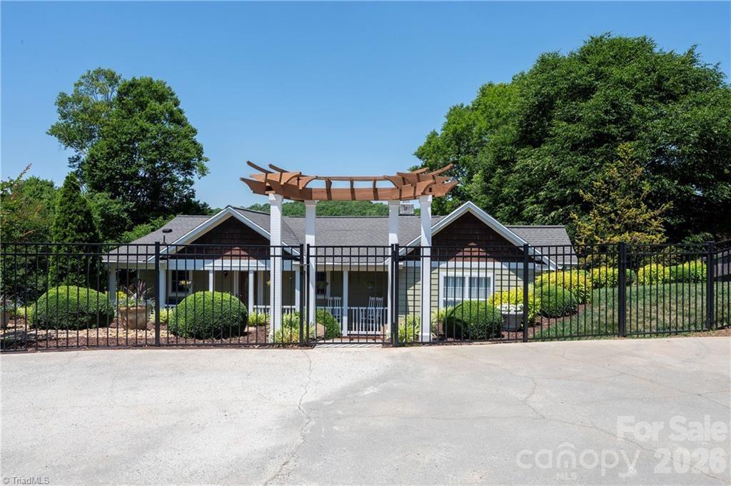 High Rock Lake - Residential