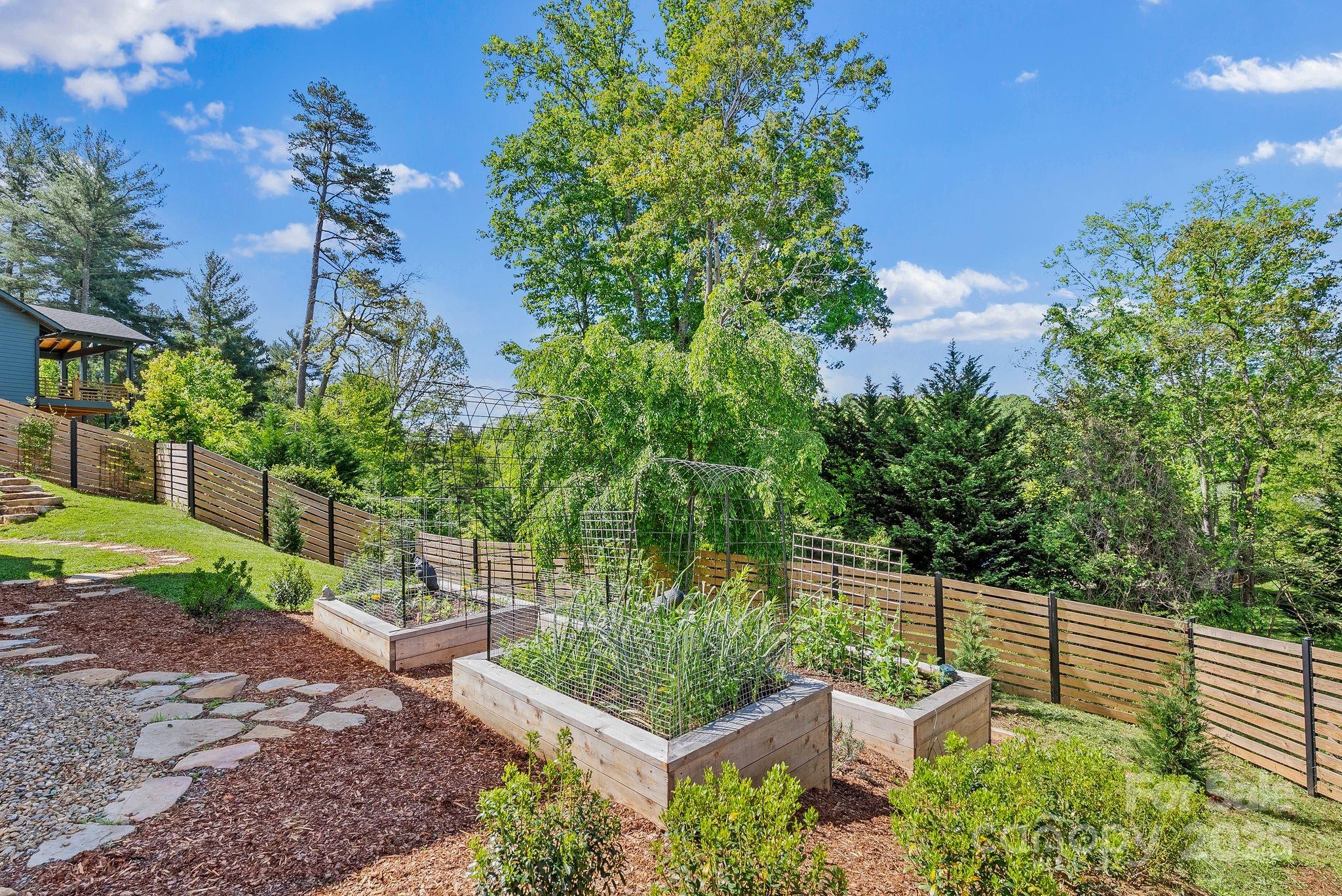 52 Malvern Walk