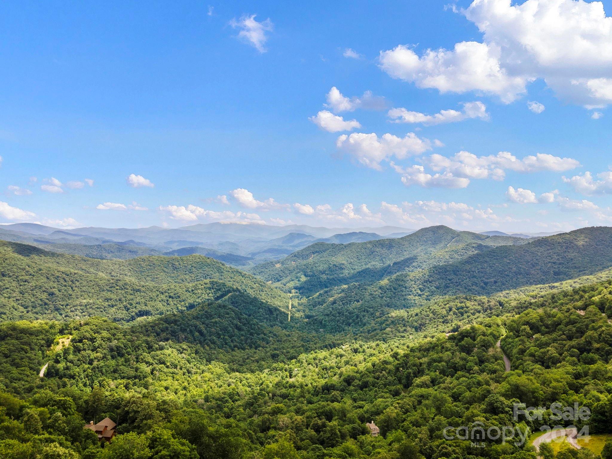 948 Lookout Drive 948 & 949