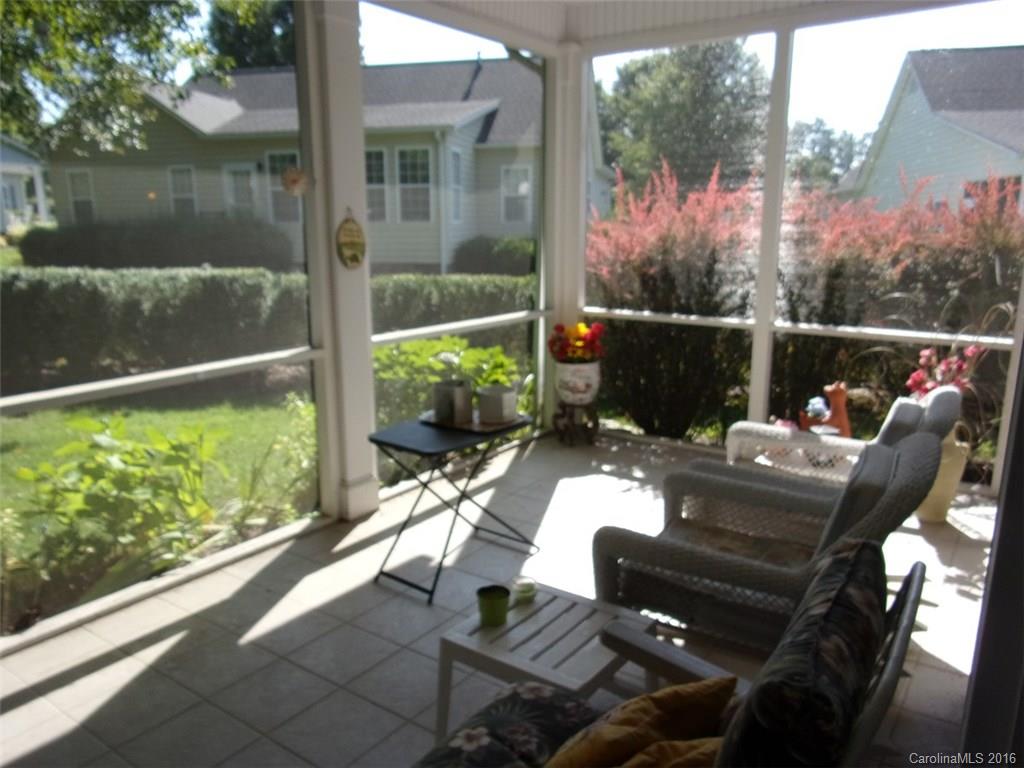 Deerlake Village - Residential