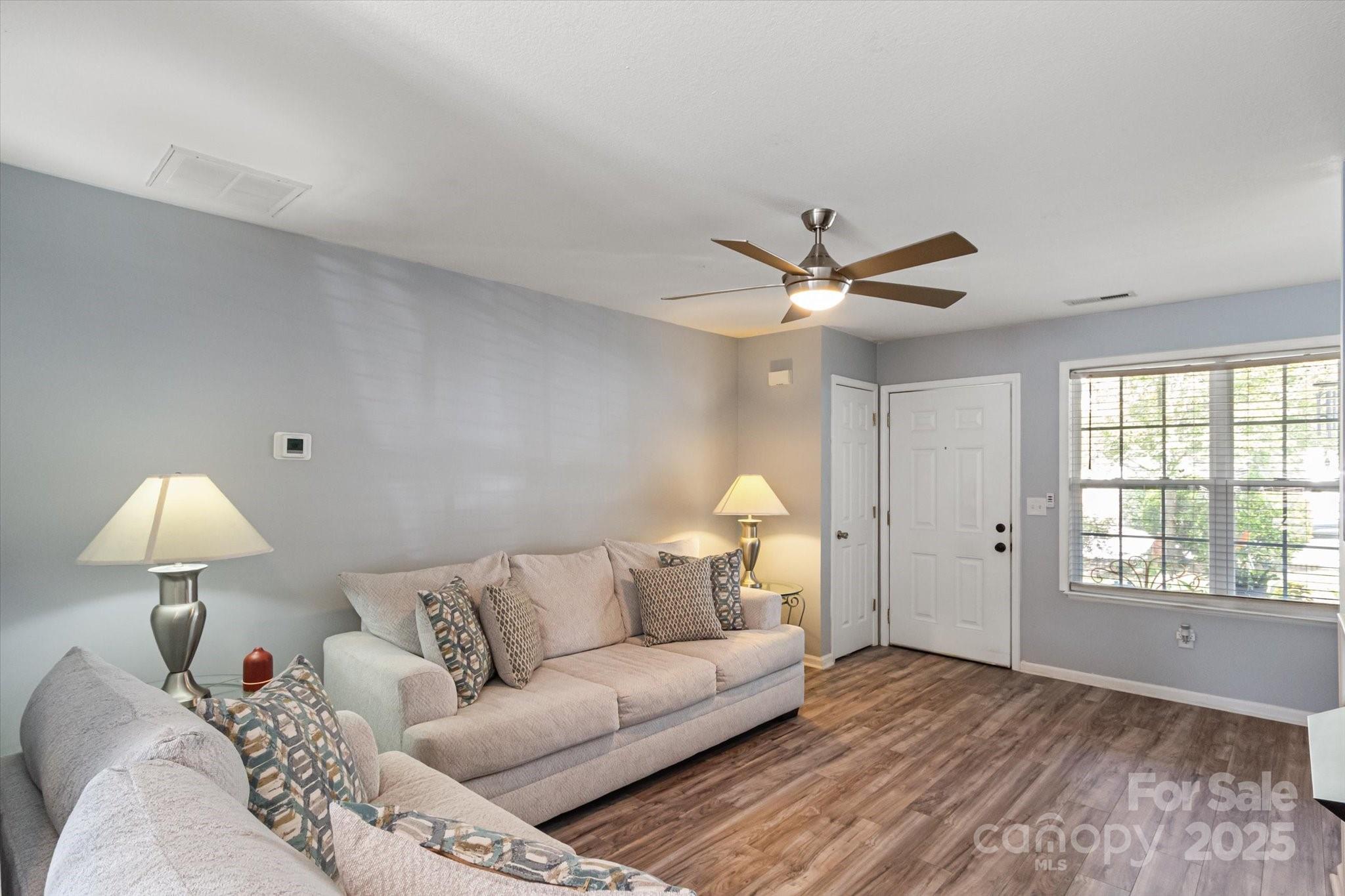 429 Wiltshire Circle