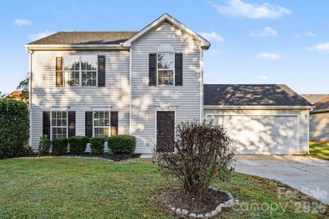 Photo of 1507 Harland Street, Charlotte, NC 28216 (MLS # 4437845)