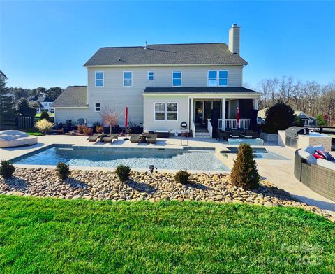 Photo of 114 Farm Knoll Way, Mooresville, NC 28117 (MLS # 4332455)