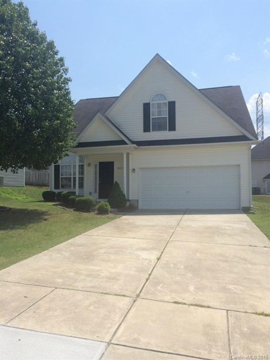 Two story living room welcomes you into this lovely Houston Hills home. Open layout with the dining room and cut out into the kitchen.  Large island kitchen with granite countertops open to the sunken family room with fireplace.  Four bedrooms upstairs with 2 full baths.