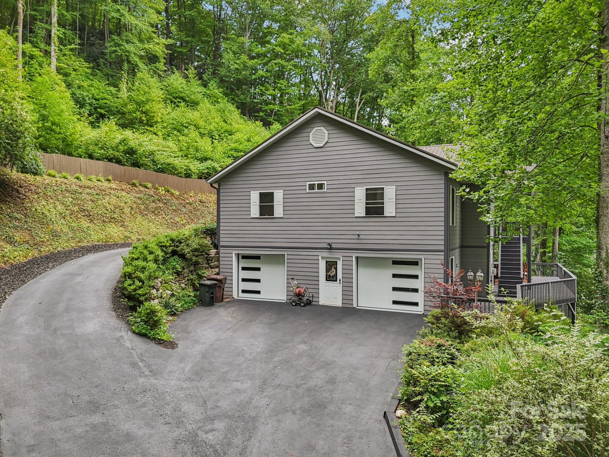 7 Higel Lane