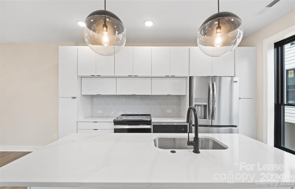 Bronson Square - Residential Lease