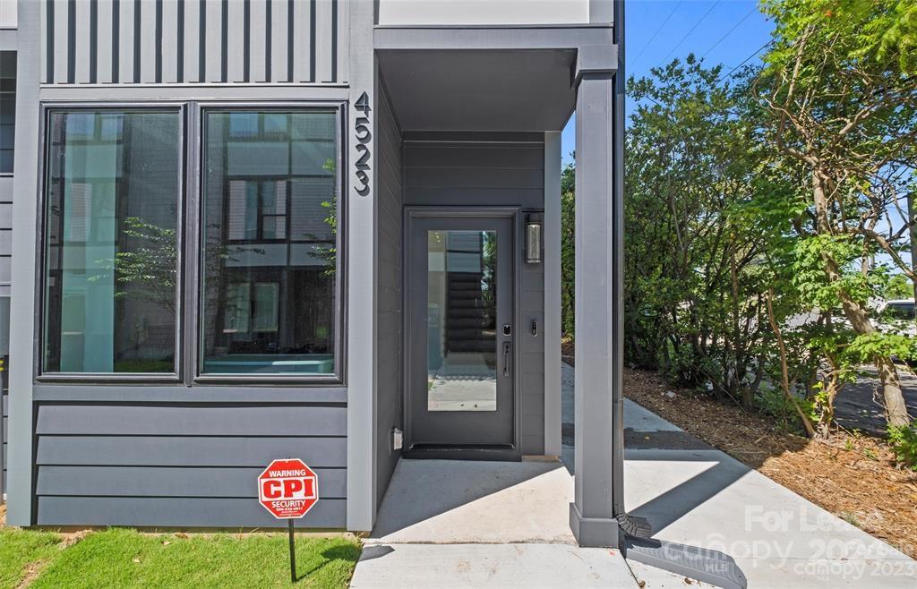 Bronson Square - Residential Lease