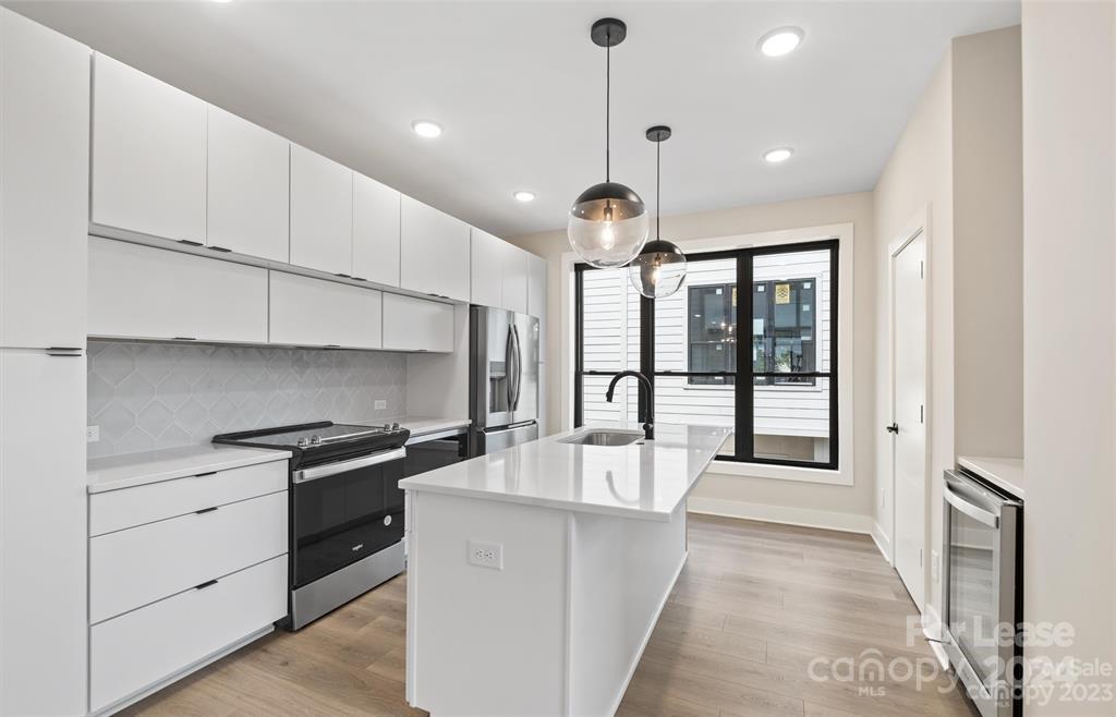 Bronson Square - Residential Lease