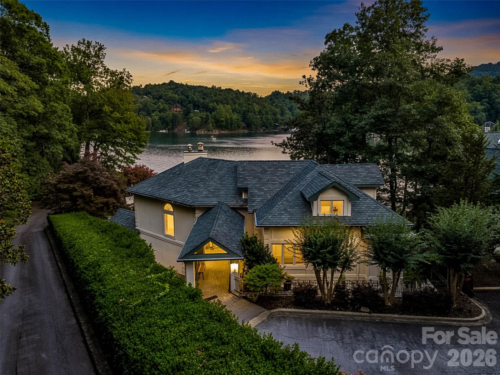 454 Cutaway Road