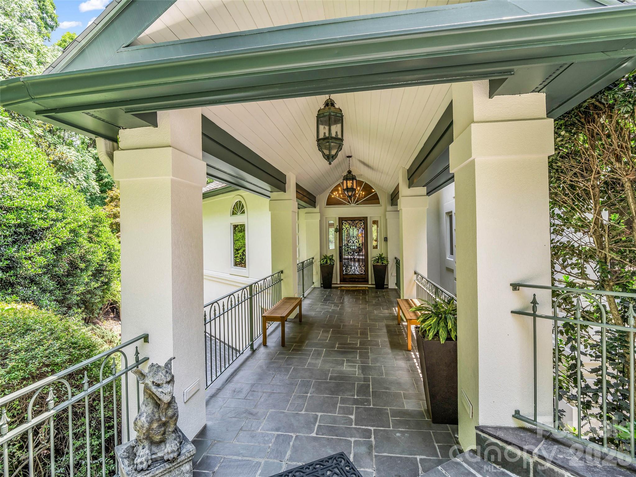 454 Cutaway Road