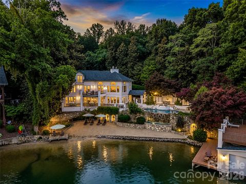 Photo of 454 Cutaway Road, Lake Lure, NC 28746 (MLS # 4400133)