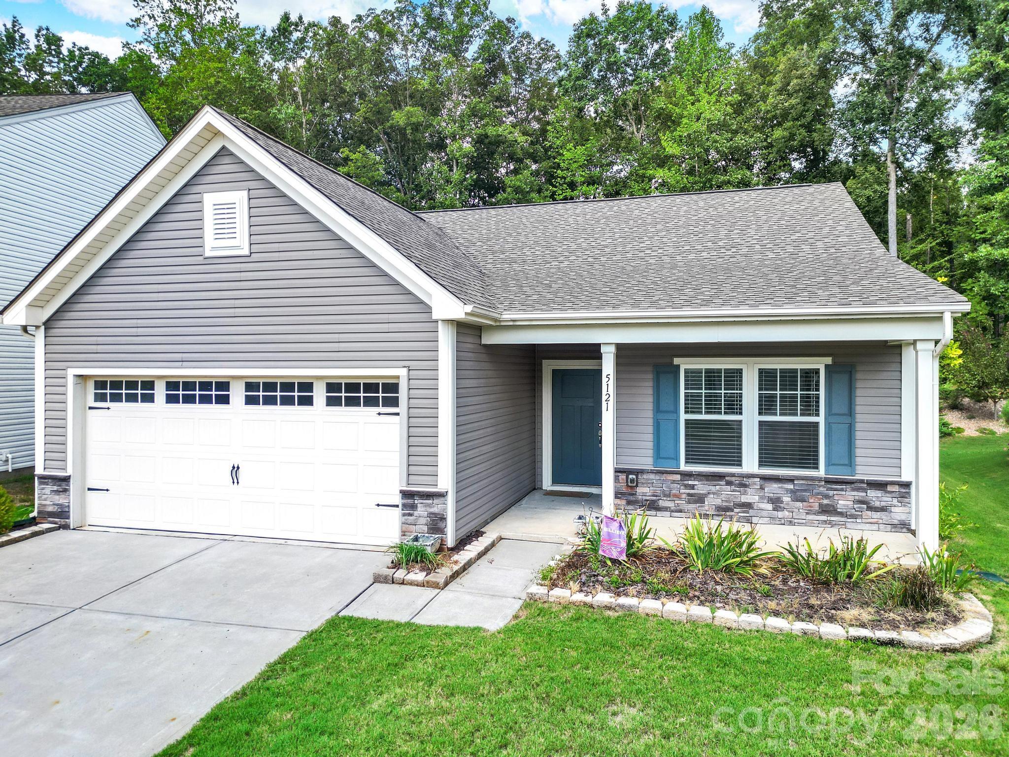 5121 Saddleback Drive