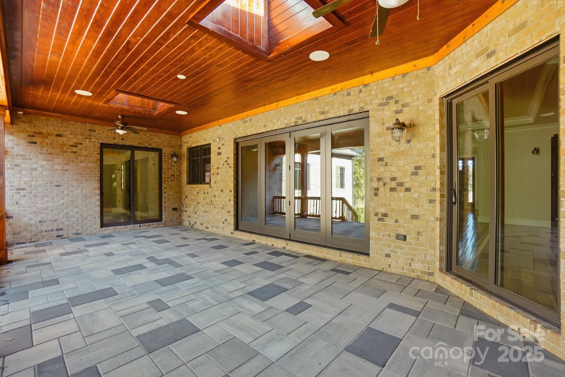 Saratoga Woods - Residential