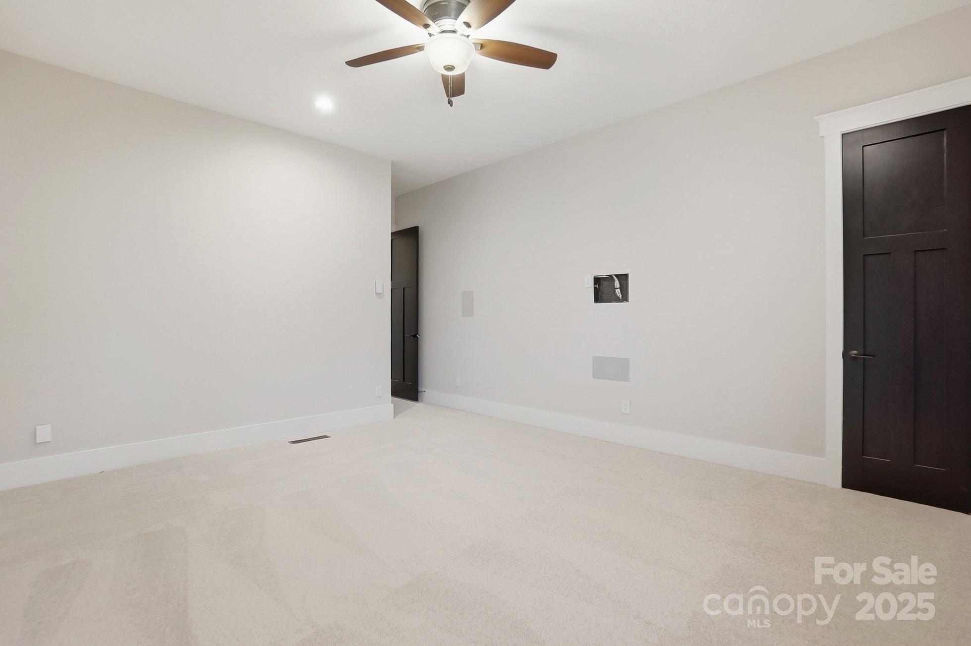 Saratoga Woods - Residential