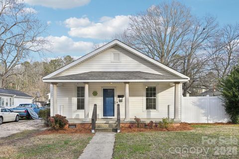 Photo of 808 W B Street, Kannapolis, NC 28081 (MLS # 4342127)