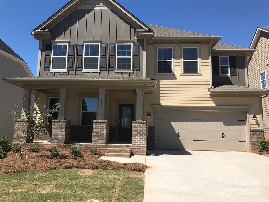 New Carpets, new paint throughout, Beautiful home built in 2019. Large kitchen opens to family room with gas fireplace & built-ins. Fabulous primary suite w/ dual closets, good size secondary bedrooms, loft. Fabulous gourmet kitchen with granite countertops, Stainless Steel appliances, large island, walk-in pantry, and wonderful 5-burner gas stovetop. Wonderful school district. Hardwoods on main, structured wiring, recessed lighting, energy star 3.0 certification, WIFI certification. Screened in porch leads to paver patio with built in gas grill overlooking a beautiful homesite. Visit Millbridge's award winning amenities featuring Community House, pools with slides and lazy river, playground, airnasium, state of the art fitness center and full time Activity Director! This is a must see for the quality of your life.