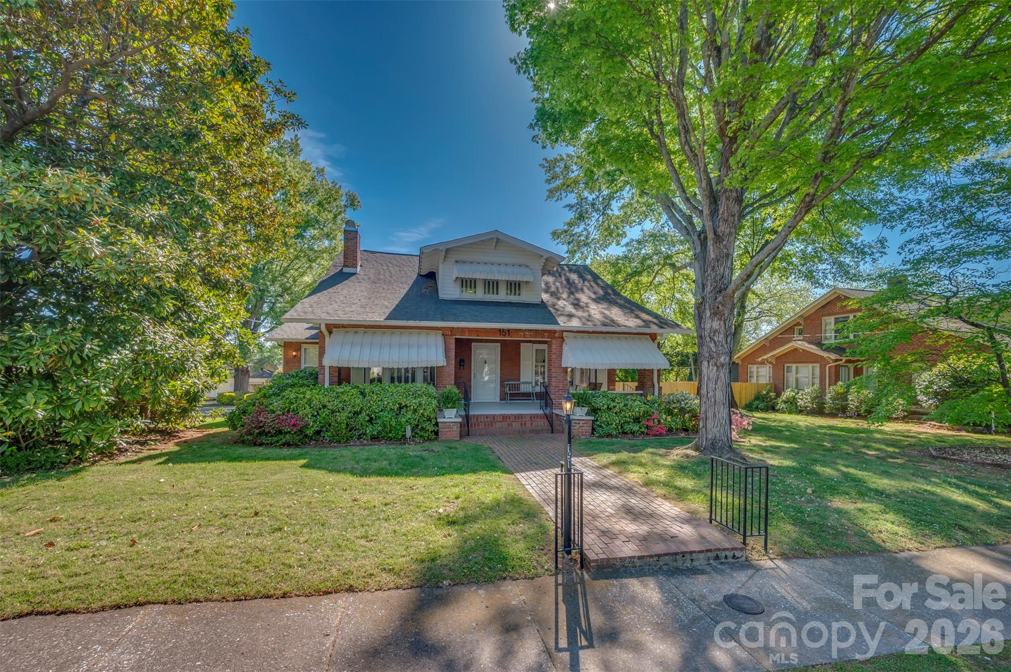 151 S Magnolia Street