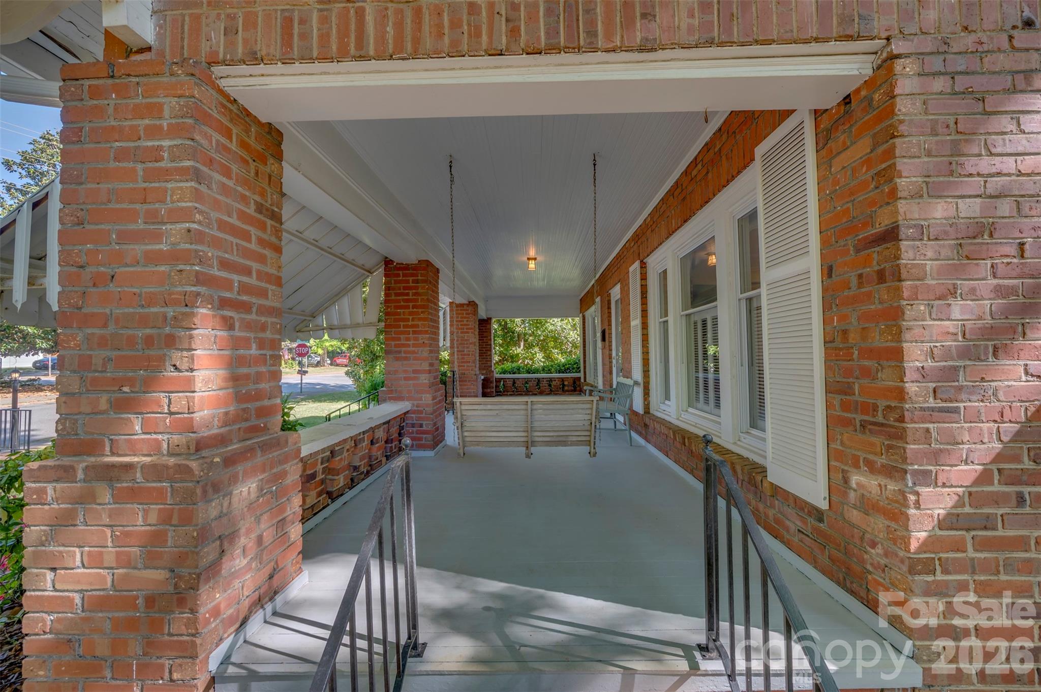 151 S Magnolia Street