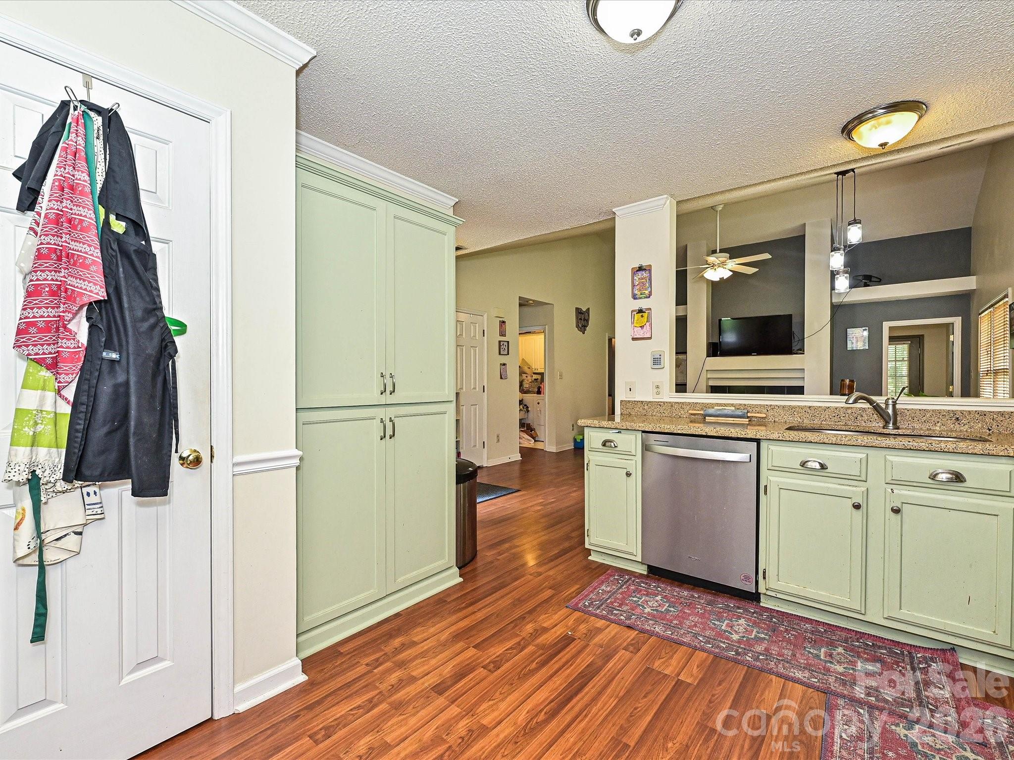 7813 Bridle Court