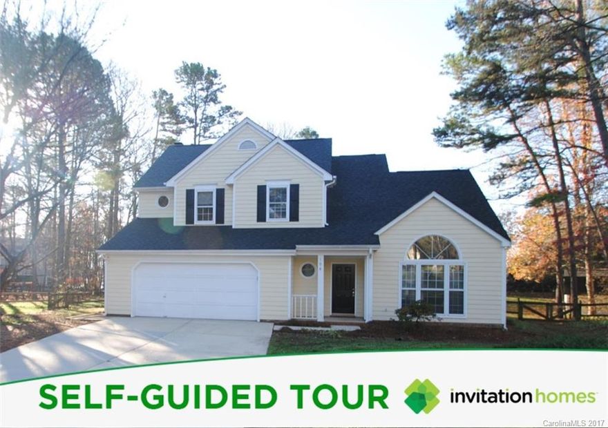 + Lake Access Community
+ Cul-de-sac lot w large FENCED back yard
+ Two Story Great Room
+ Large Keeping Room off Kitchen with fireplace
+ Fully equipped Kitchen features GAS cooking
+ Master Suite w Cathedral Ceiling
+ Pool, Tennis, Boat Ramp, Day Slips and Boat Storage Area (subject to availability and additional fee)