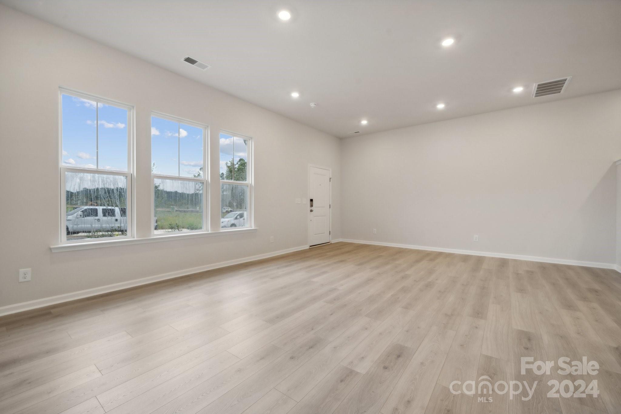 The Ridge at Sugar Creek - Residential