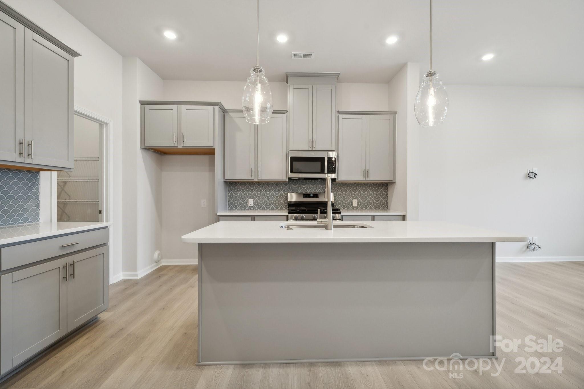 The Ridge at Sugar Creek - Residential