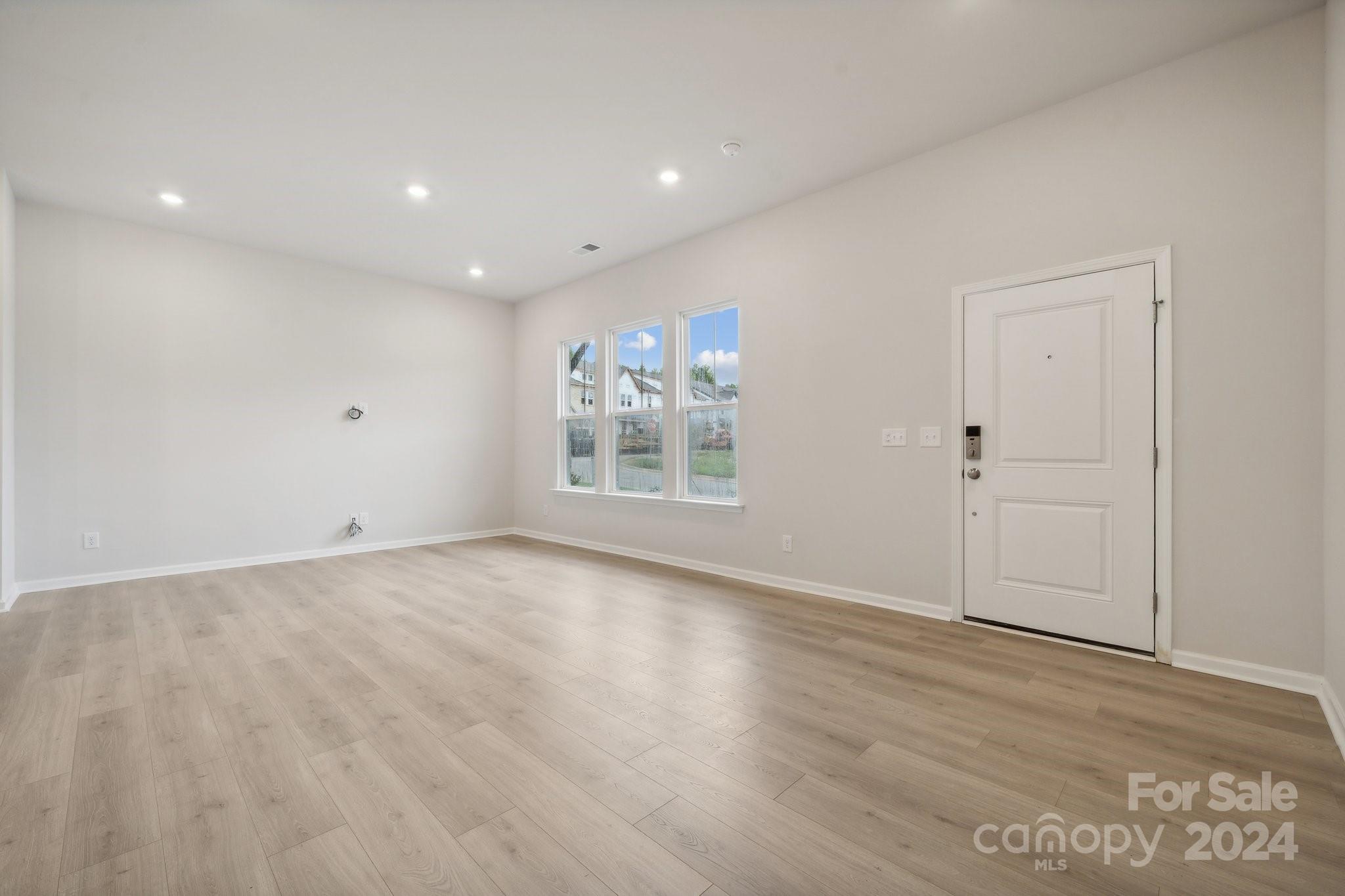 The Ridge at Sugar Creek - Residential