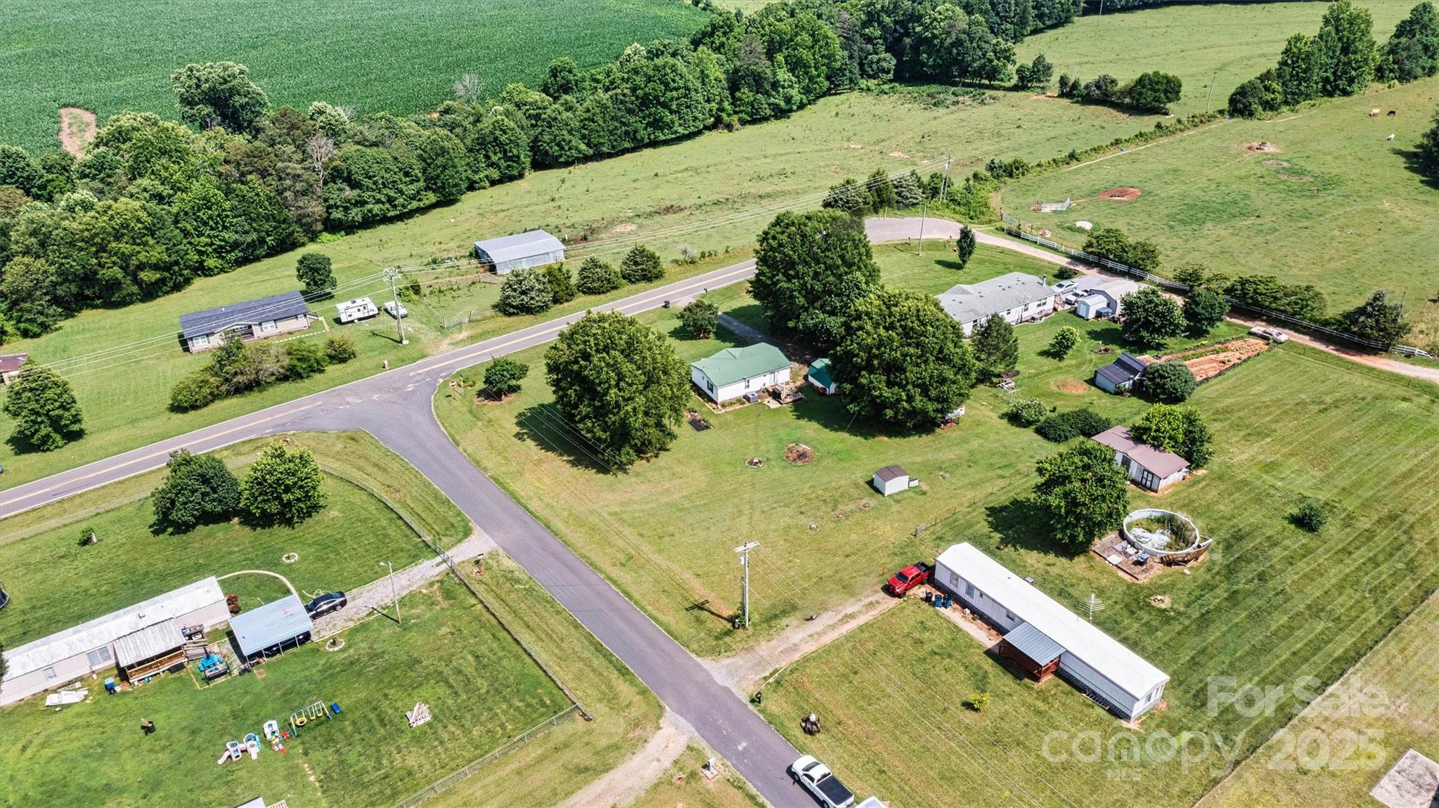 Dutchman Creek Estates - Residential