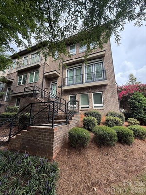 704 LAMAR AVE, CHARLOTTE, NC 28204 - Image ef7754b046165bfa3a6cd726ba65d2d1/2433234187