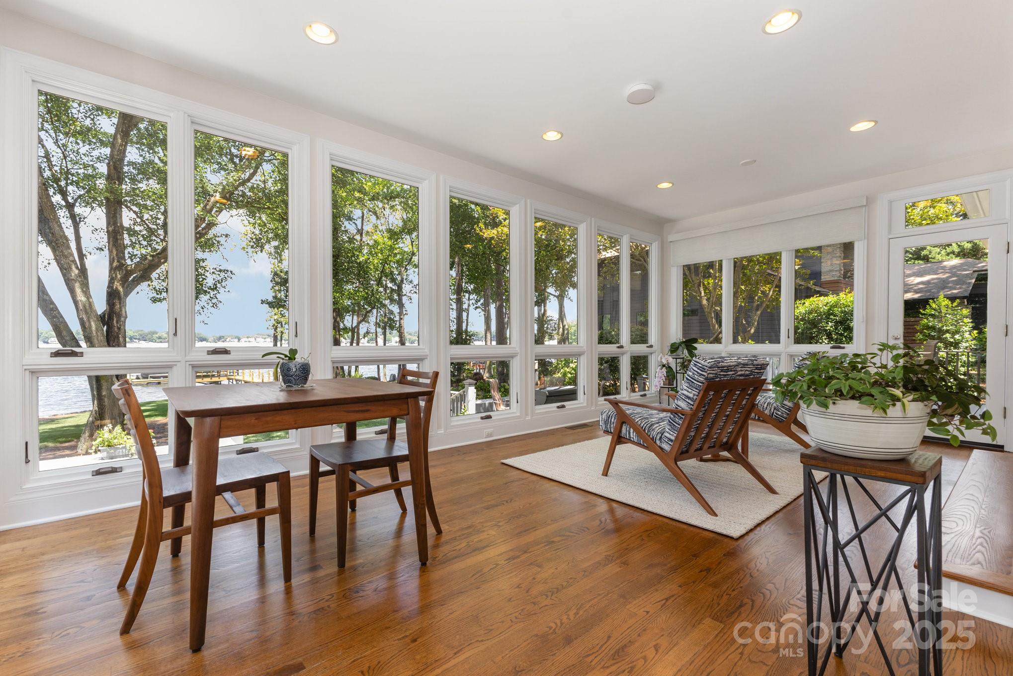 Lookout Point - Residential