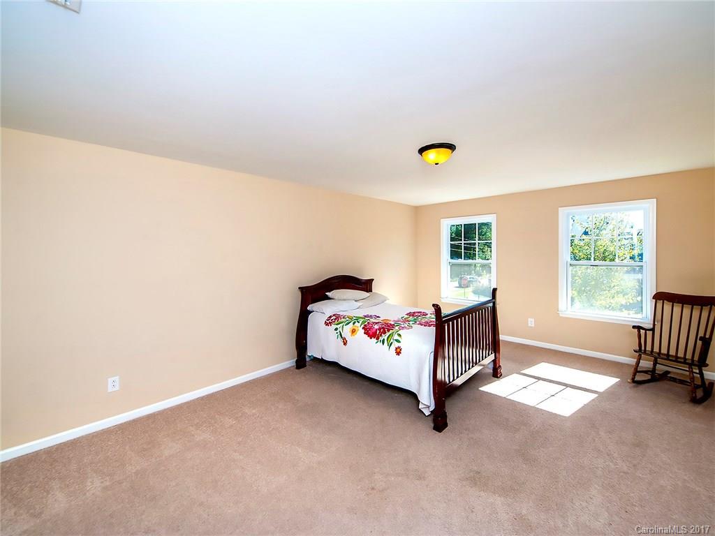 Pine Knoll - Residential