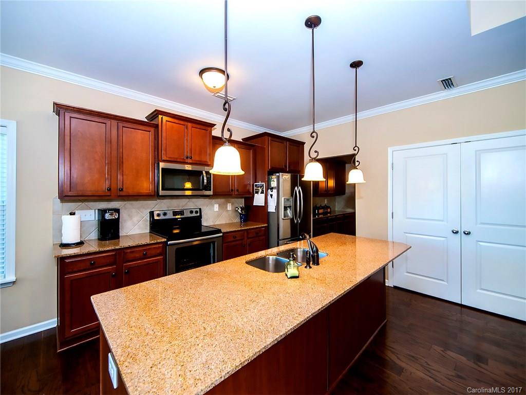 Pine Knoll - Residential