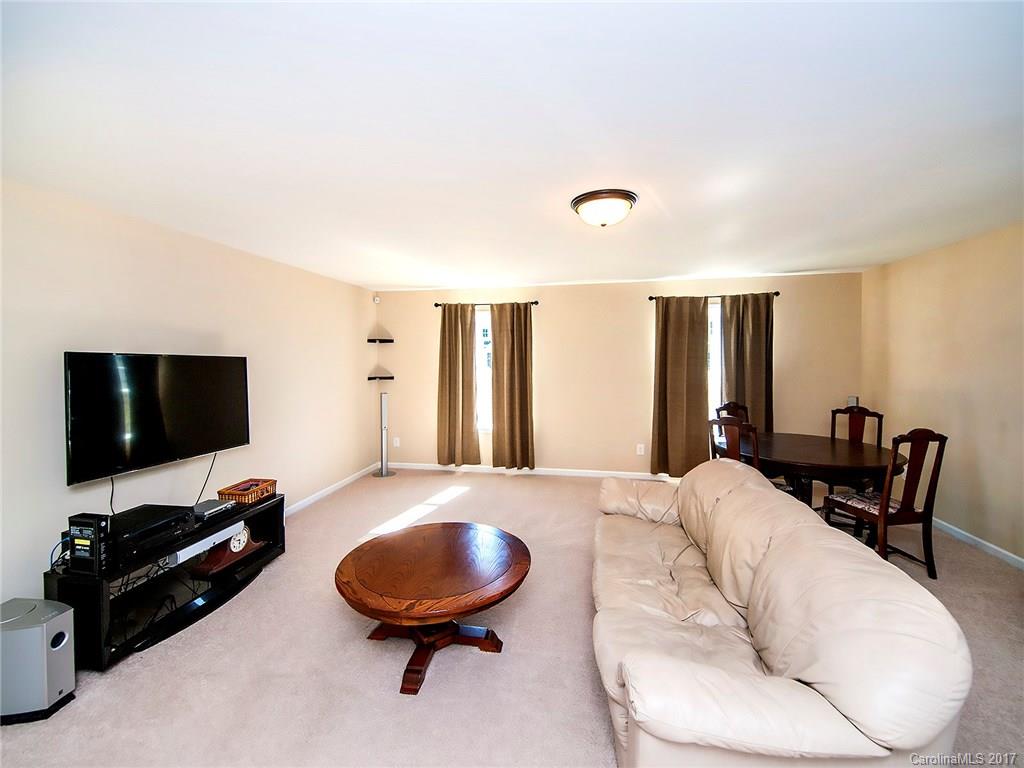 Pine Knoll - Residential