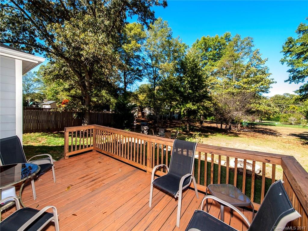 Pine Knoll - Residential