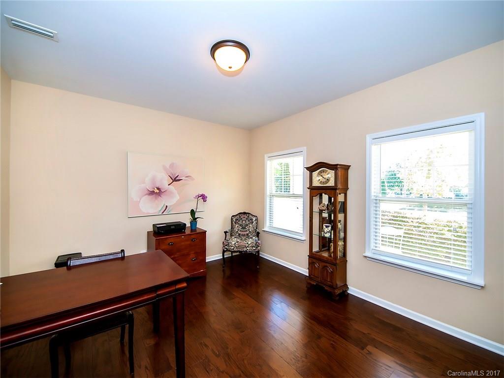 Pine Knoll - Residential