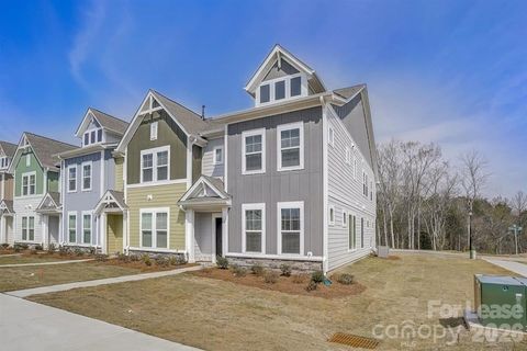 Photo of 13105 Settlers Trail Court #Spartan, Charlotte, NC 28278 (MLS # 4396517)