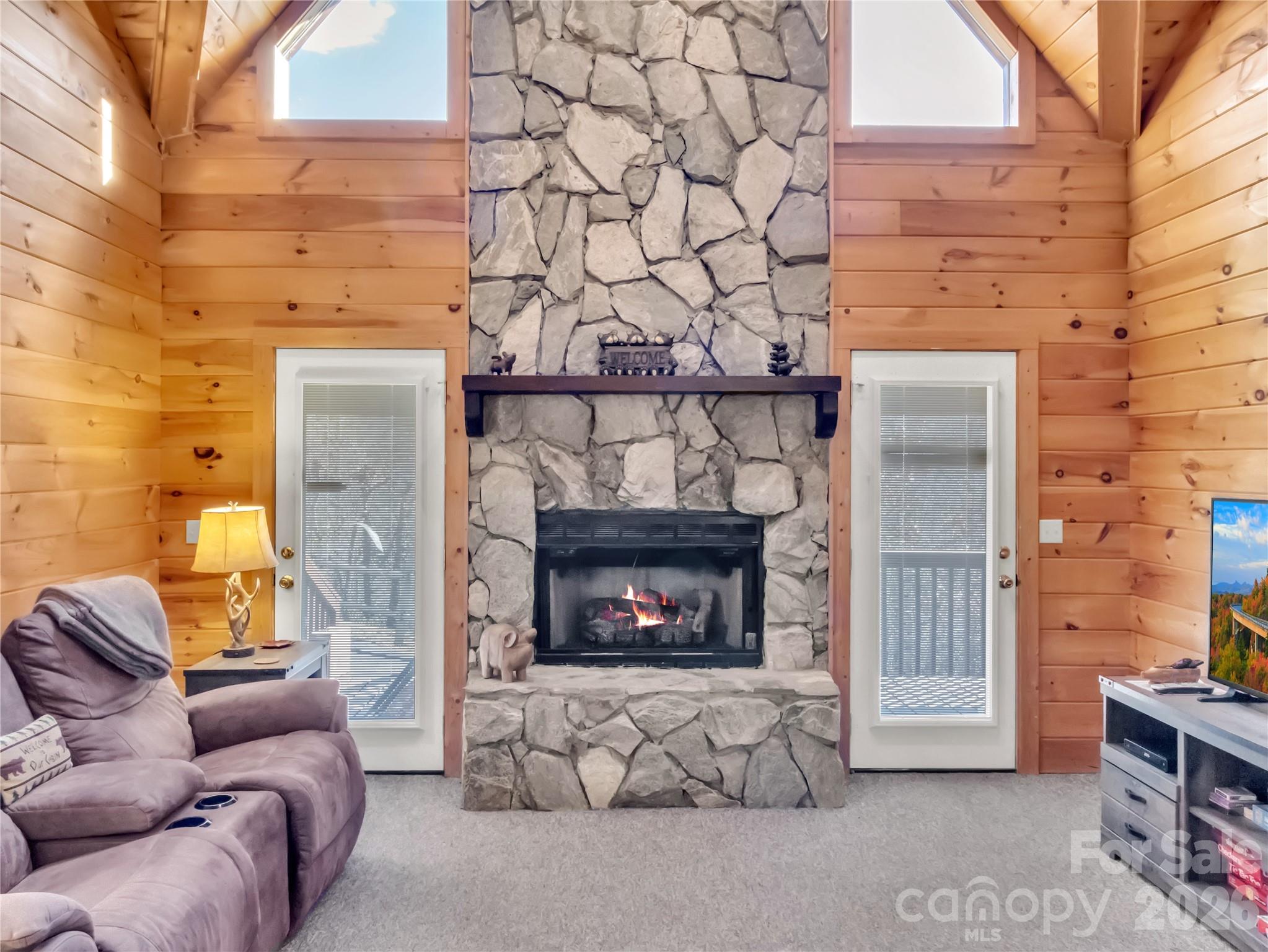 Creekside Villas - Residential