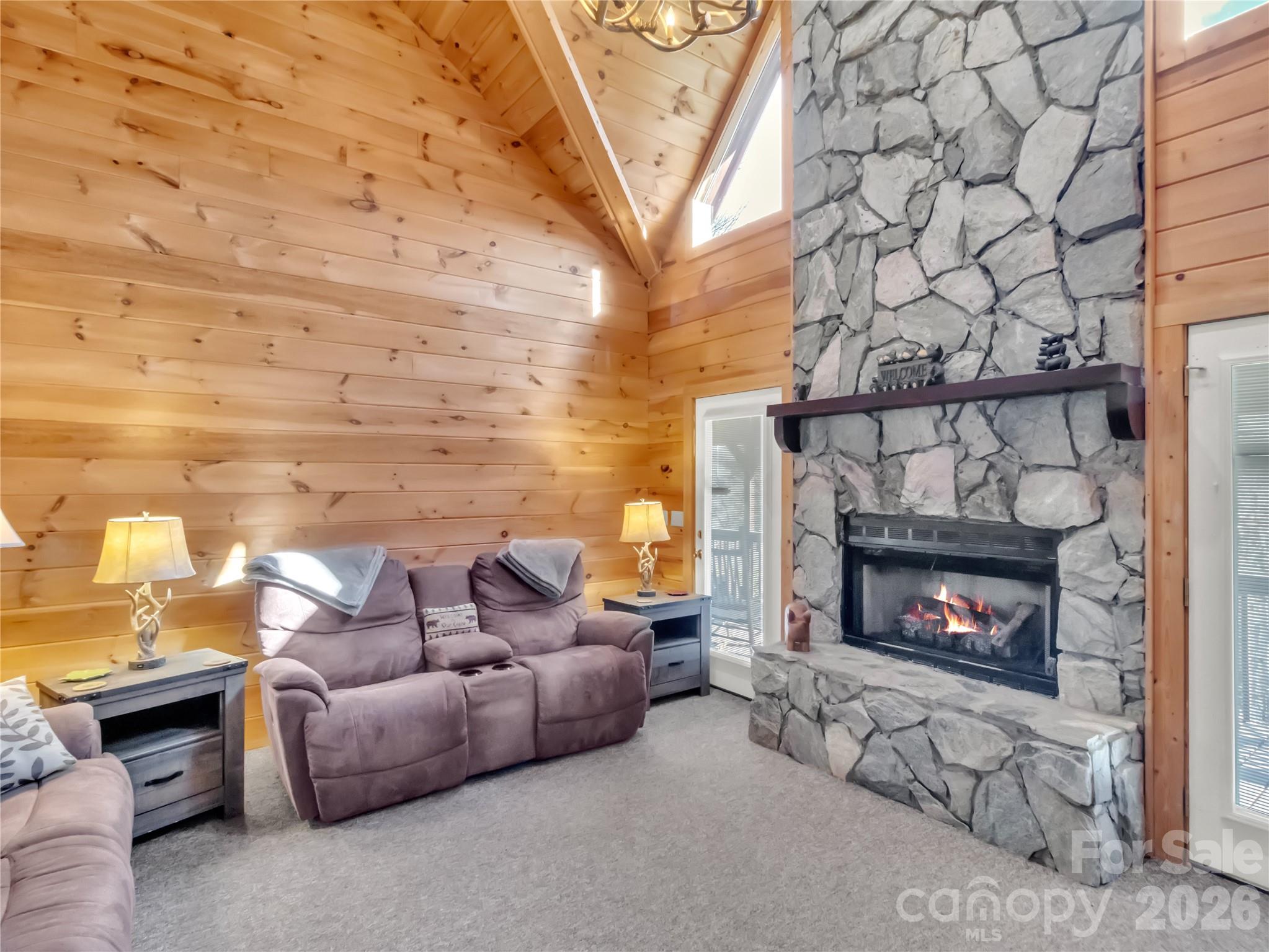 Creekside Villas - Residential