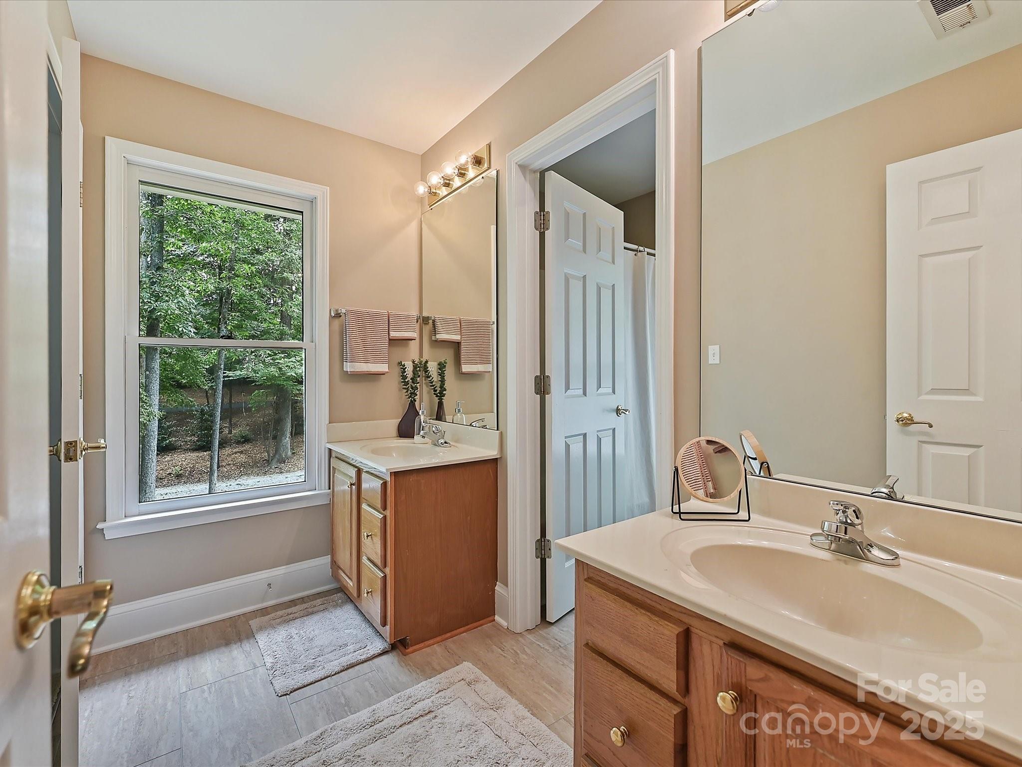 Mountain Point - Residential