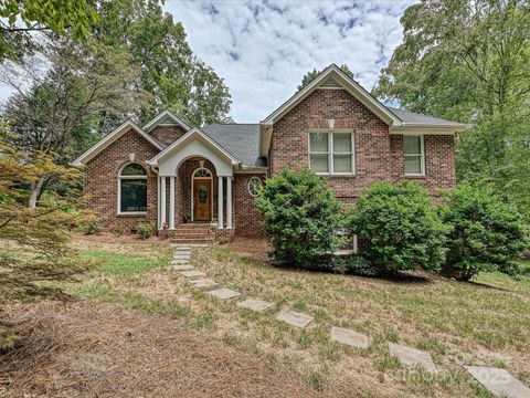 11902 Mountain Crest Circle Charlotte NC 28216