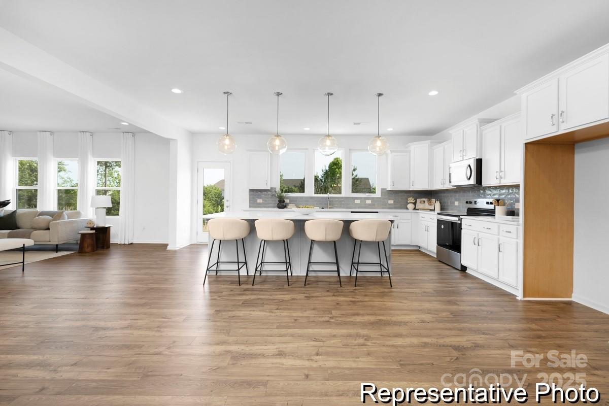 233 Wheatfield Drive 102p