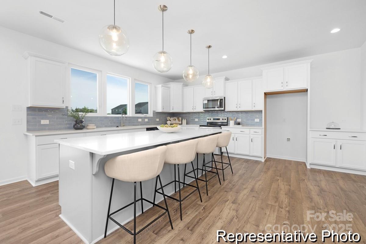 233 Wheatfield Drive 102p