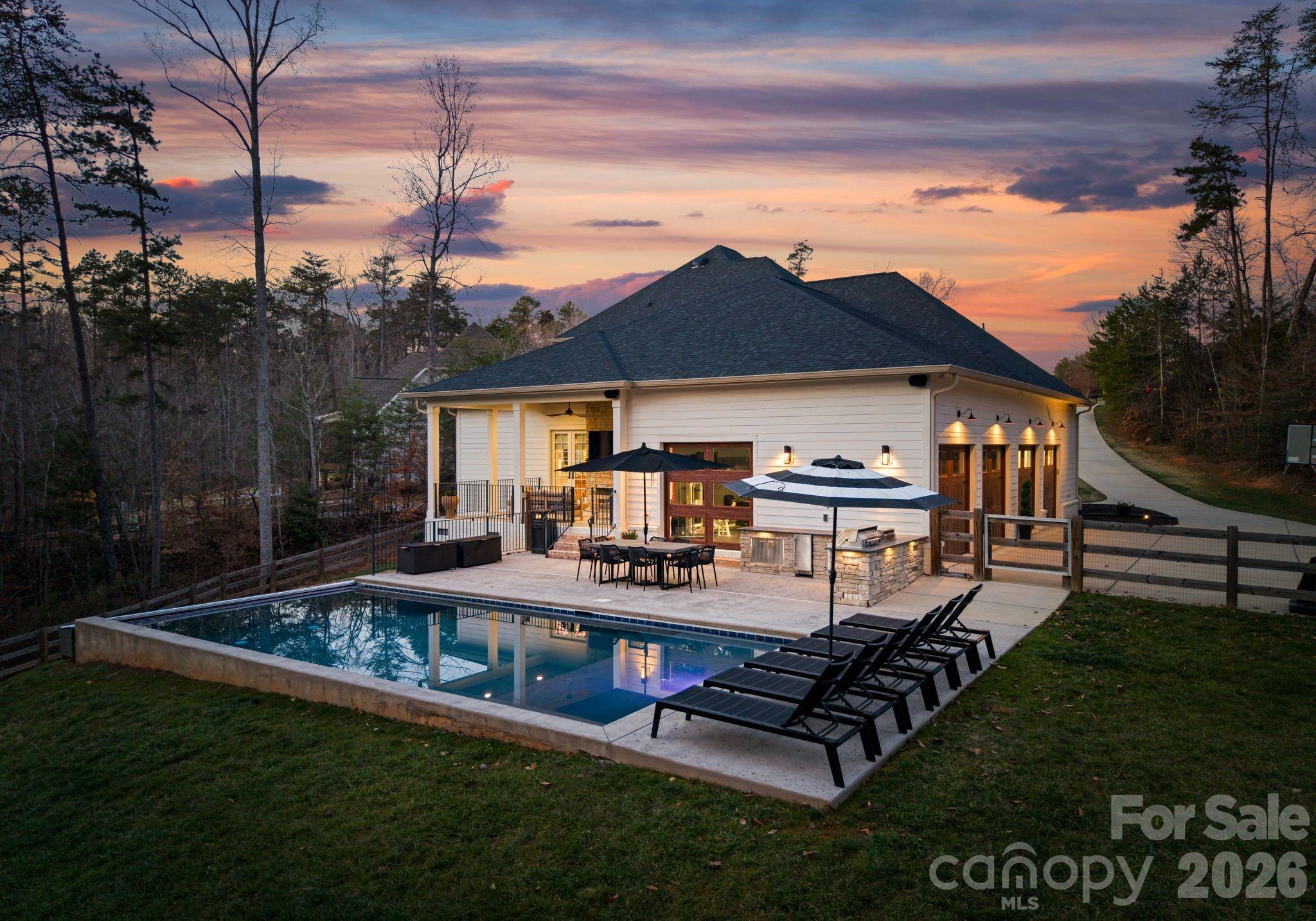 3107 James Plantation Drive