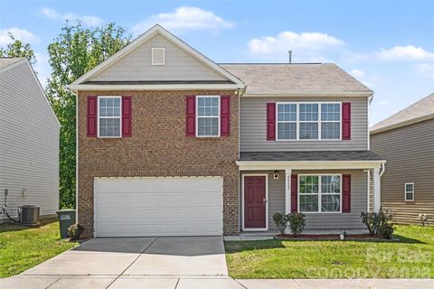 Photo of 2727 Waybrook Drive, Dallas, NC 28034 (MLS # 4380867)